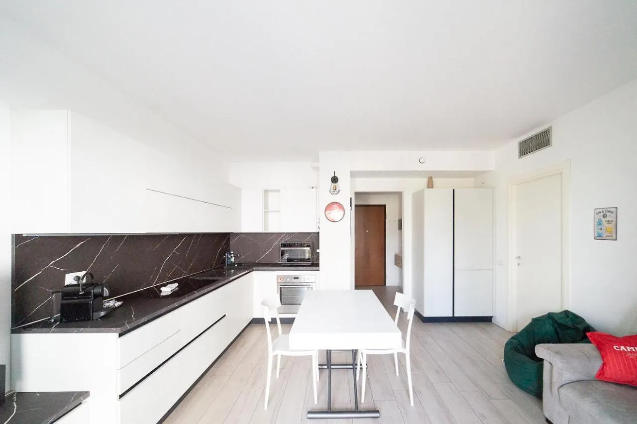 Hbhall Milano Green Apartment 9  Milan