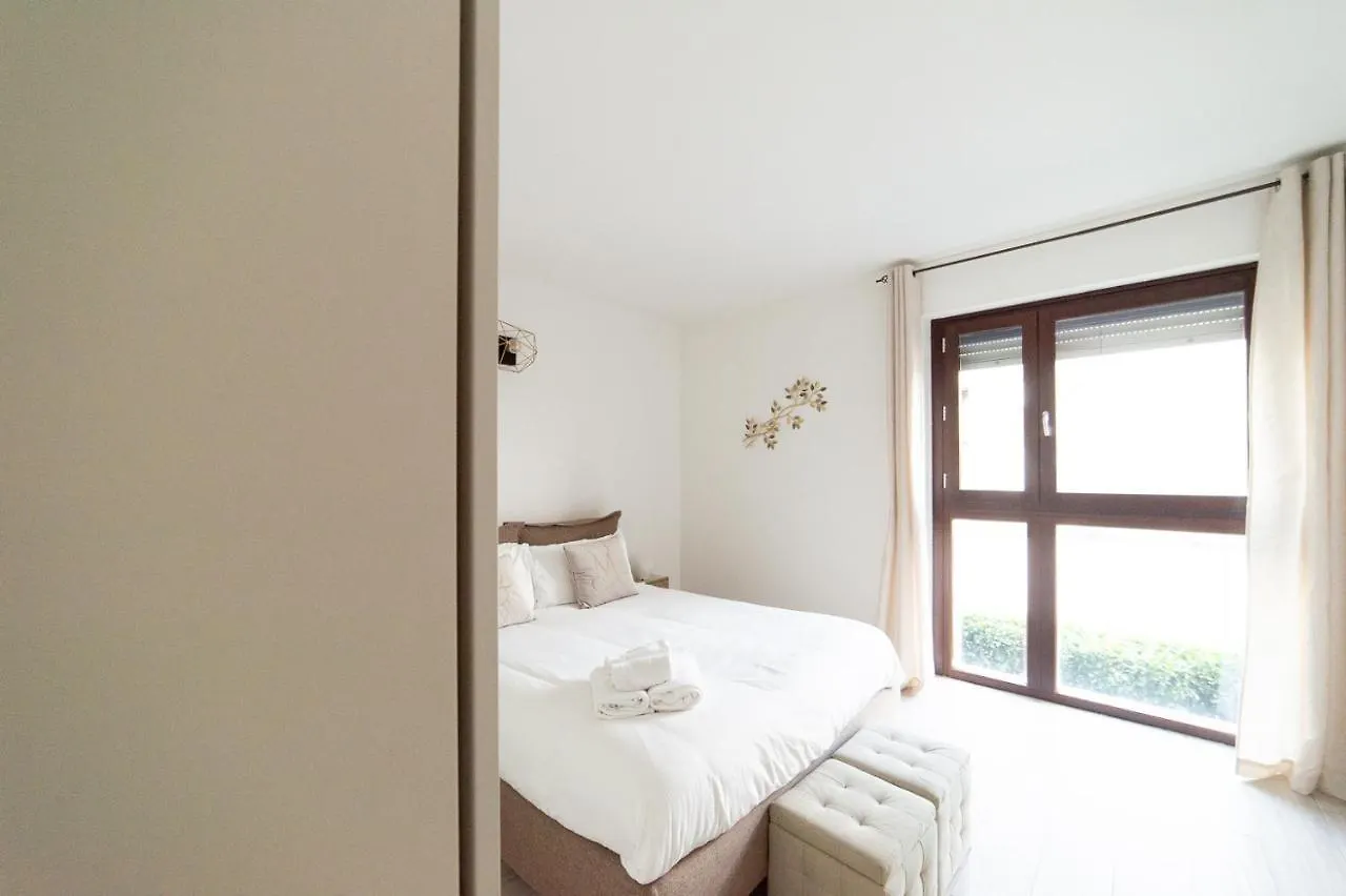 Hbhall Milano Green Apartment 9 Italy